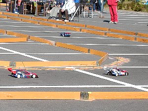 �{�u����3���E���h��